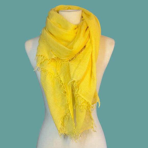Pale yellow 00s fringe scarf wrap - Picture 1 of 7